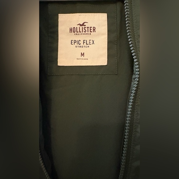 Hollister Men's Olive Bomber Jacket - Picture 3 of 4